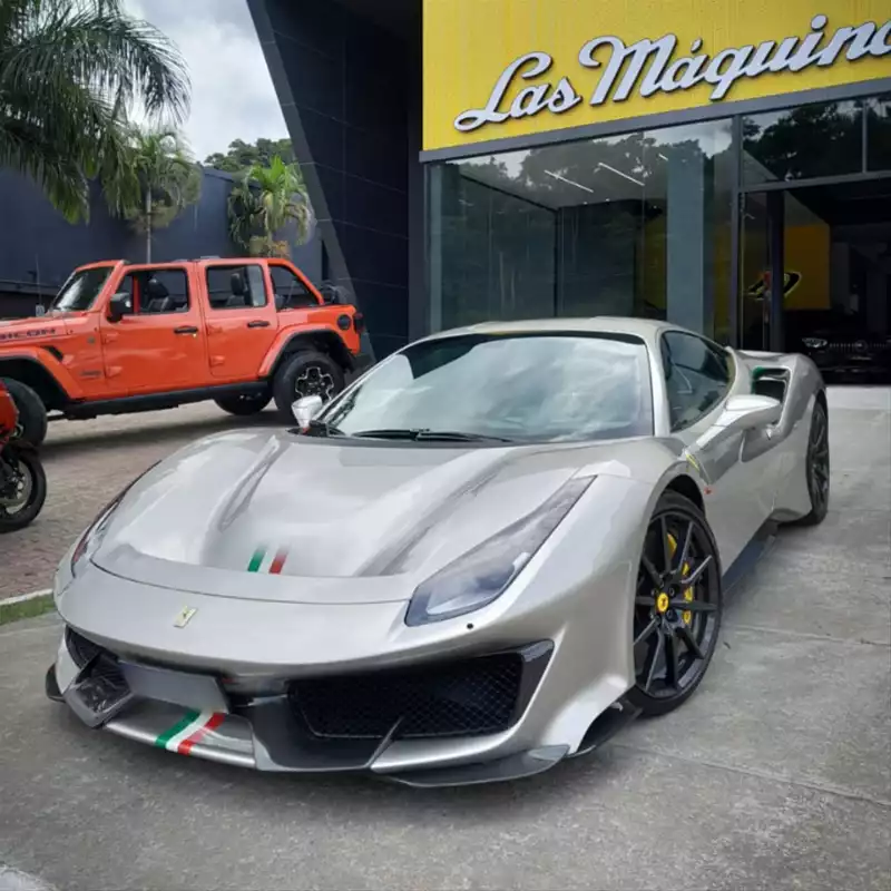 Carros de Luxo em Juiz de Fora | Modelos disponíveis de Ferrari